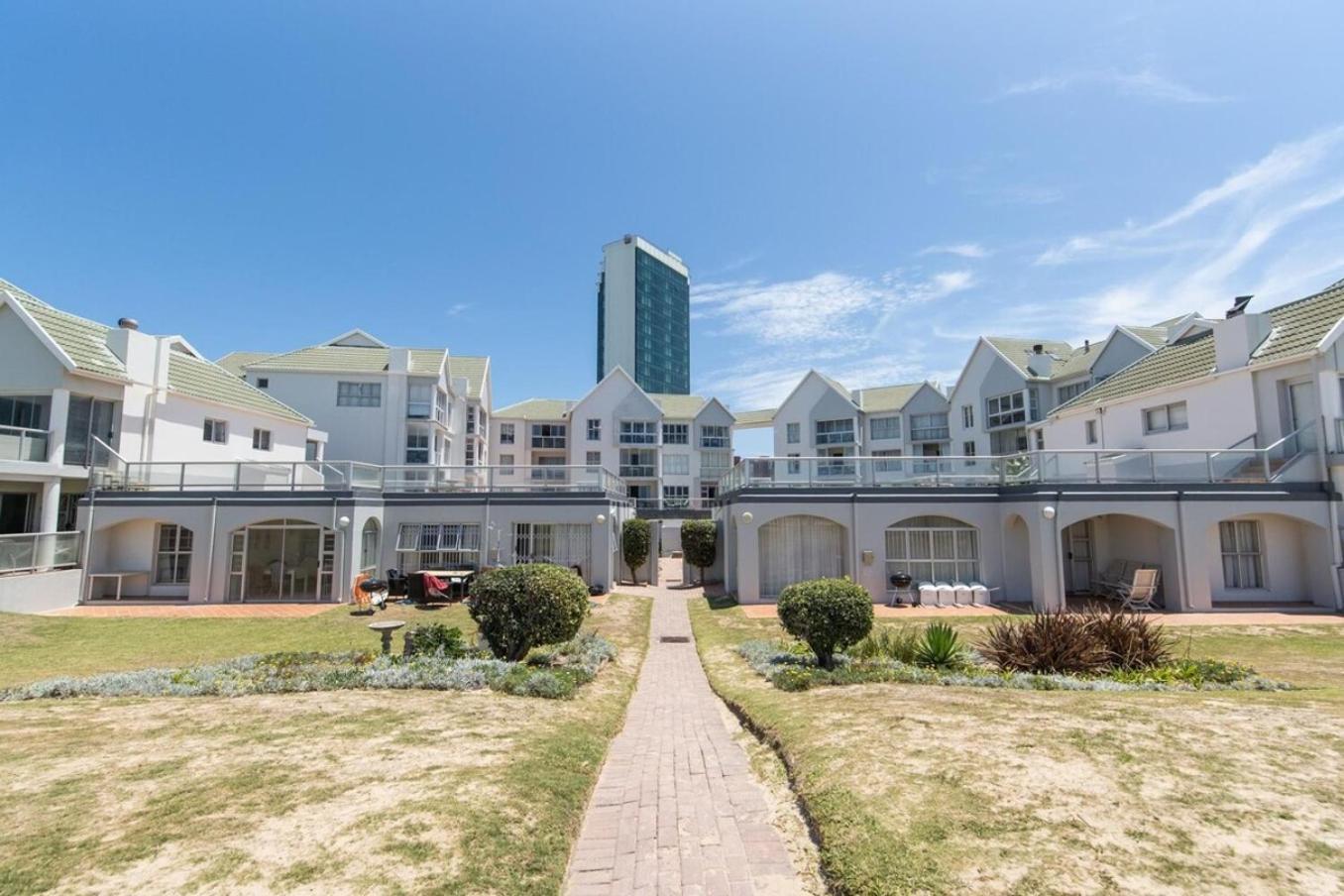 Luxury On The Beach Port Elizabeth Exteriör bild