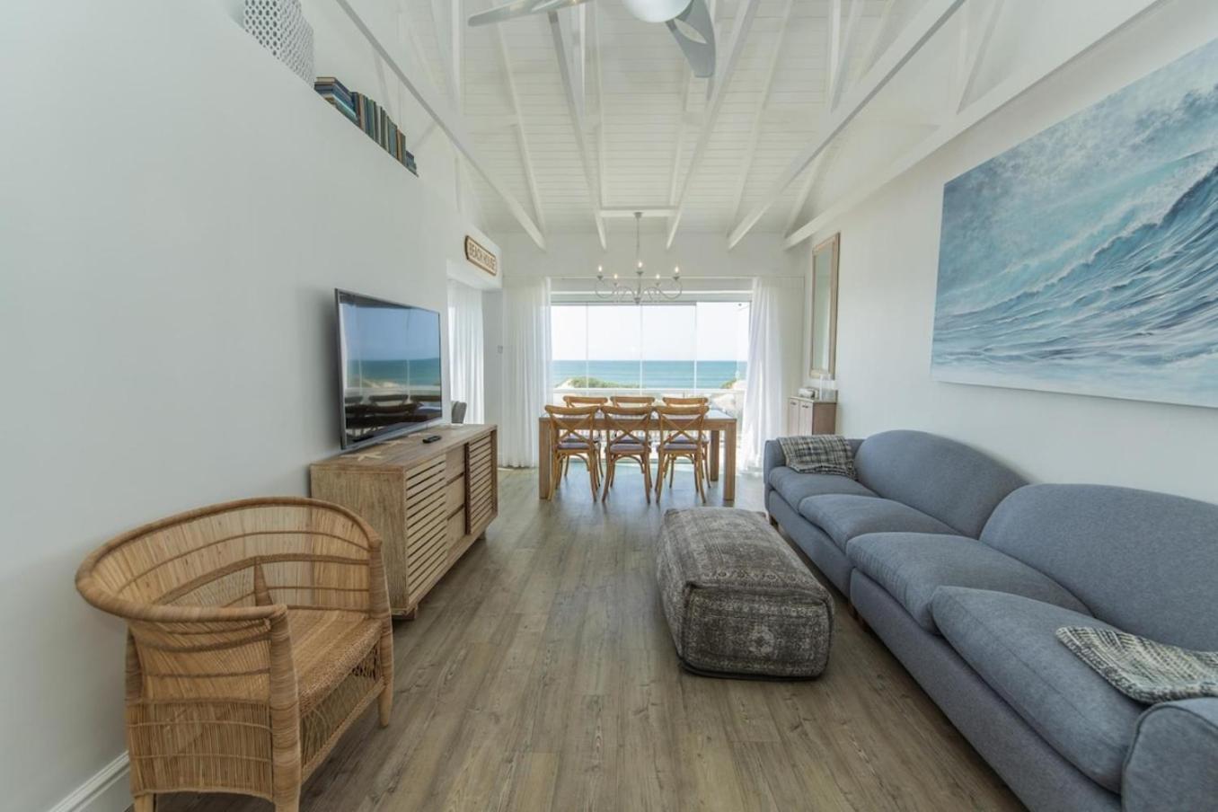 Luxury On The Beach Port Elizabeth Exteriör bild